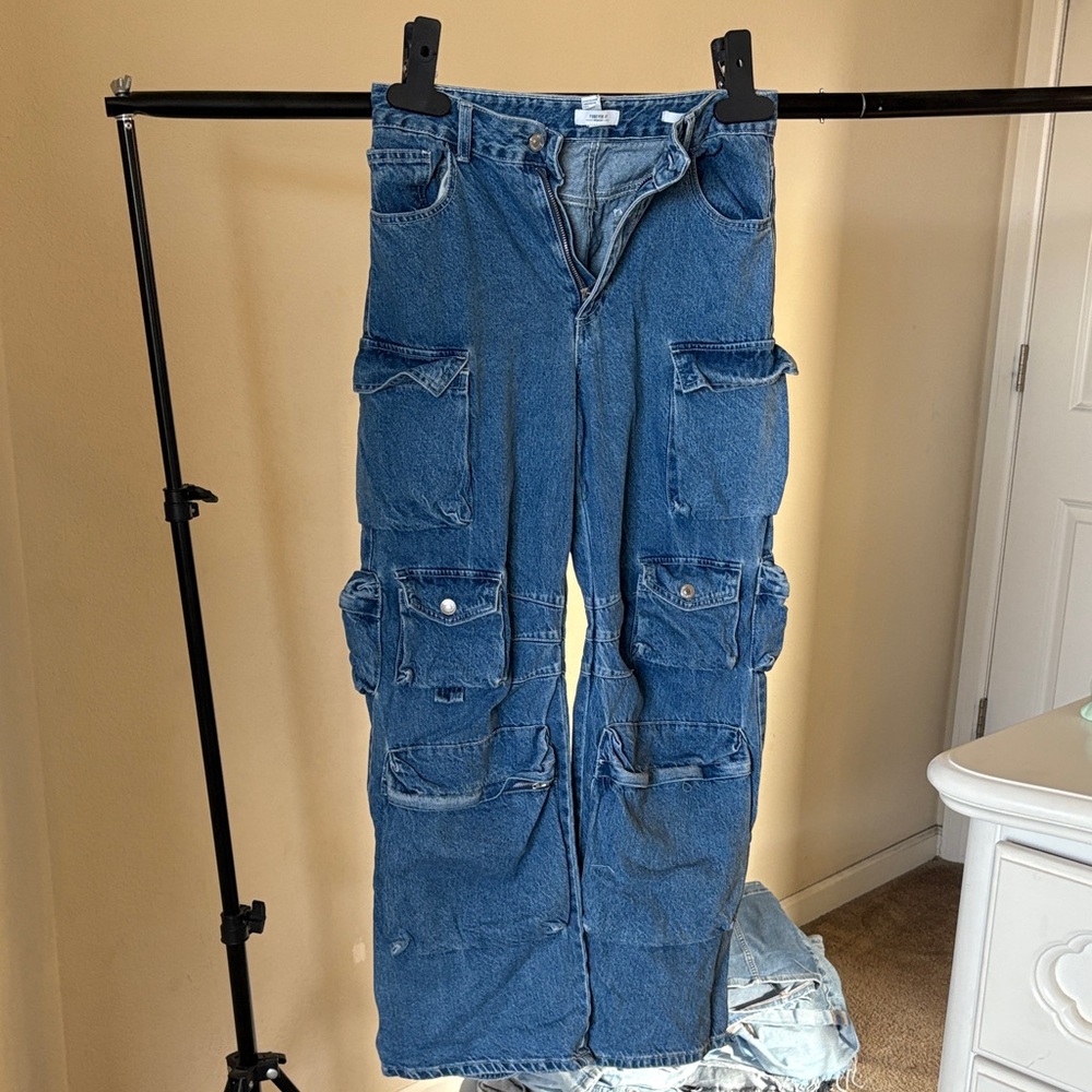 Forever 21 Women's Cargo Jeans